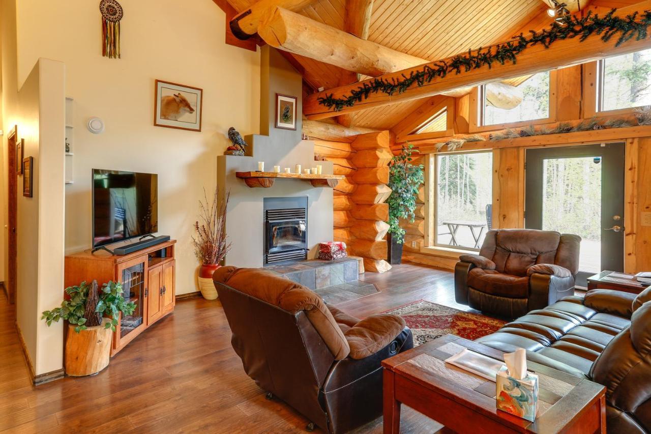 Riverside Log Cabin On-Site Aurora Viewing! North Pole Exterior photo