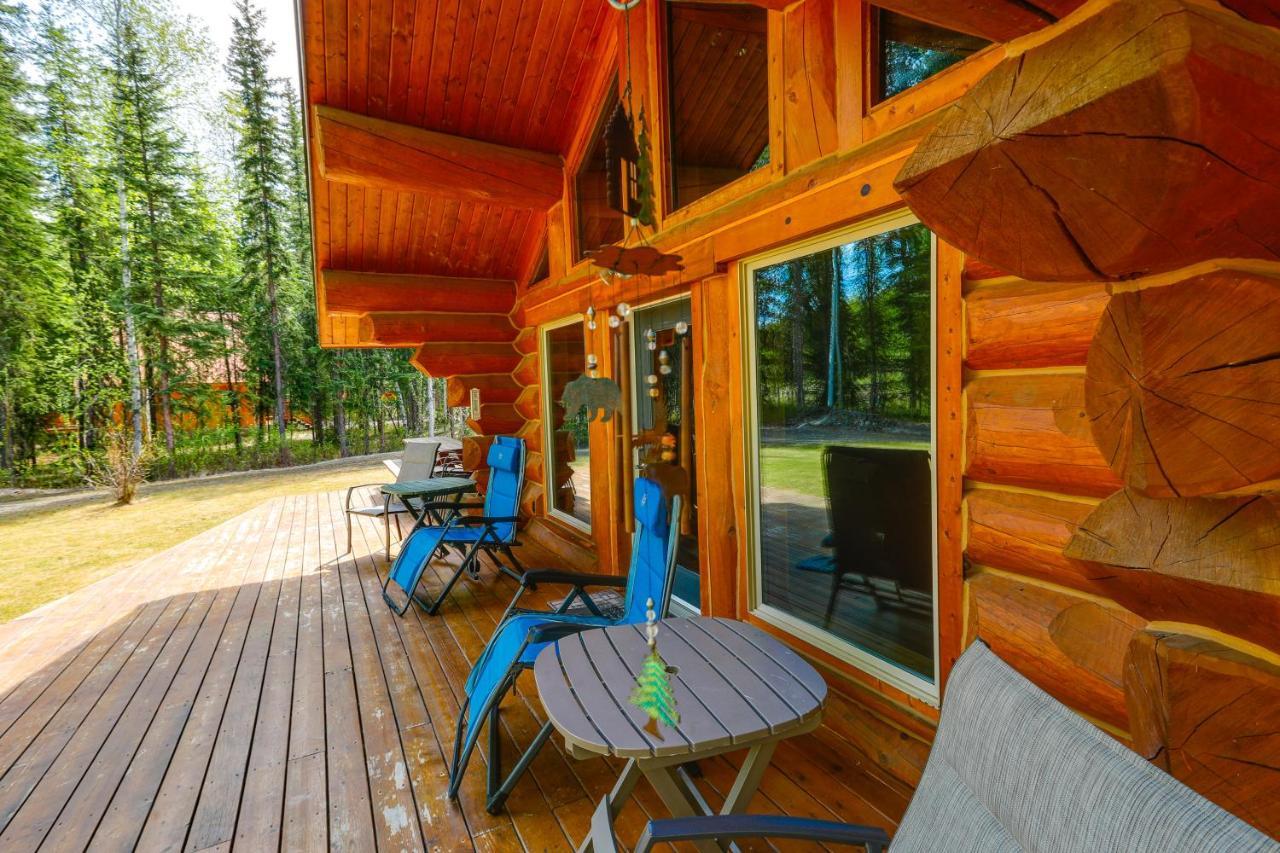 Riverside Log Cabin On-Site Aurora Viewing! North Pole Exterior photo