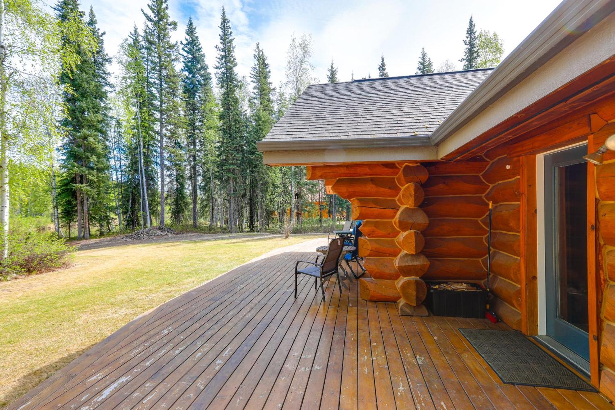 Riverside Log Cabin On-Site Aurora Viewing! North Pole Exterior photo